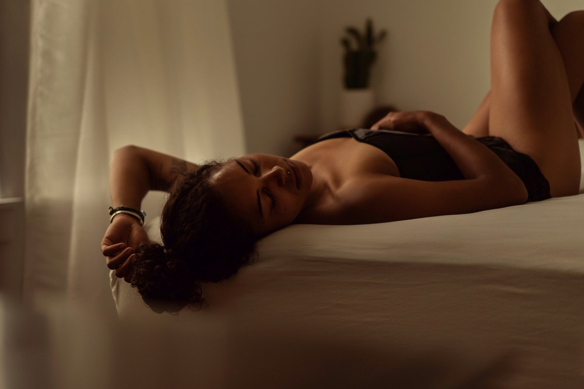 Boudoir photography Utah, boudoir photographer utah, boudoir photography, salt lake boudoir, mobile photography studio, ogden photographer, boudoir photographer near me, ogden boudoir, silk and salt photography