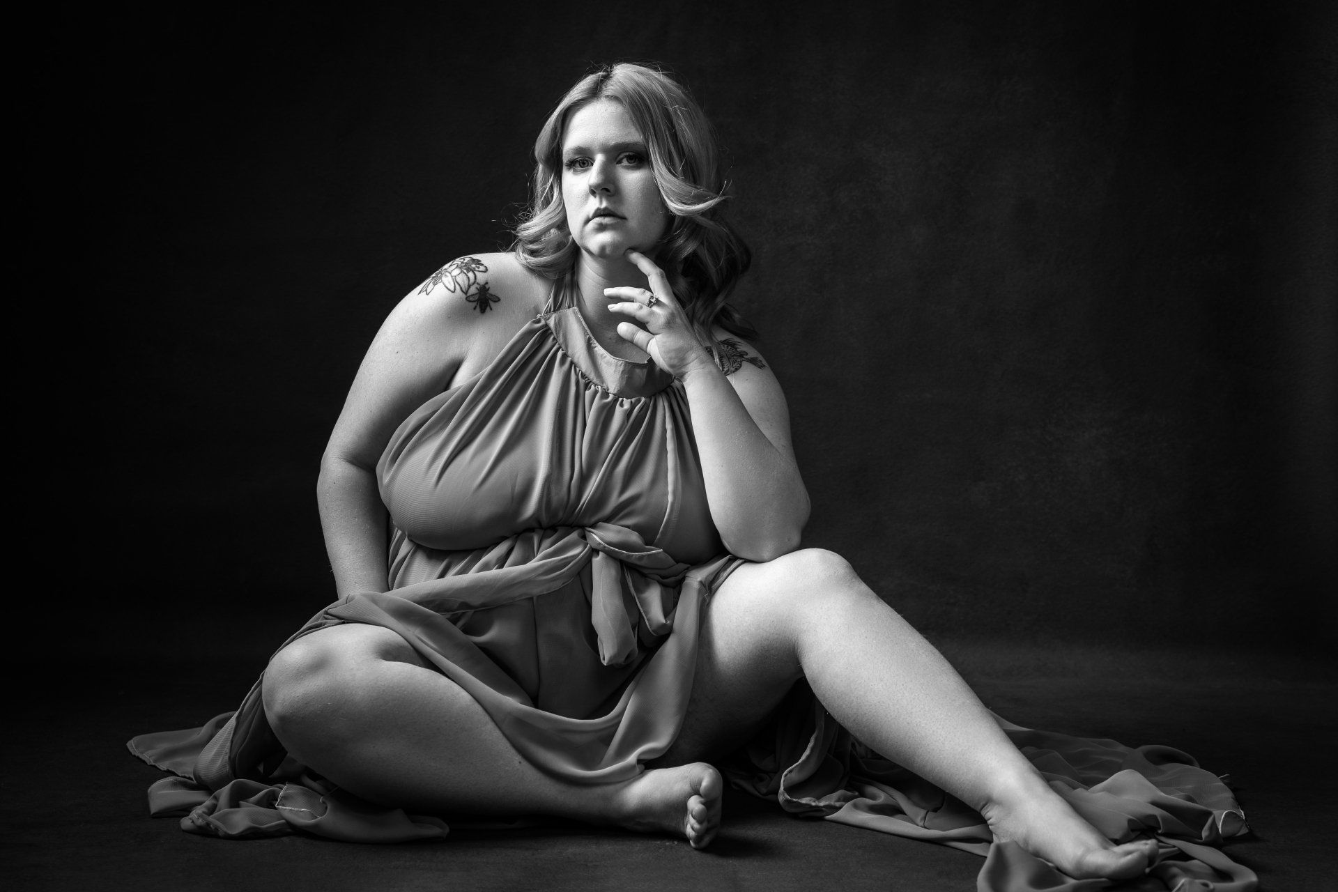 boudoir portrait of plus size woman