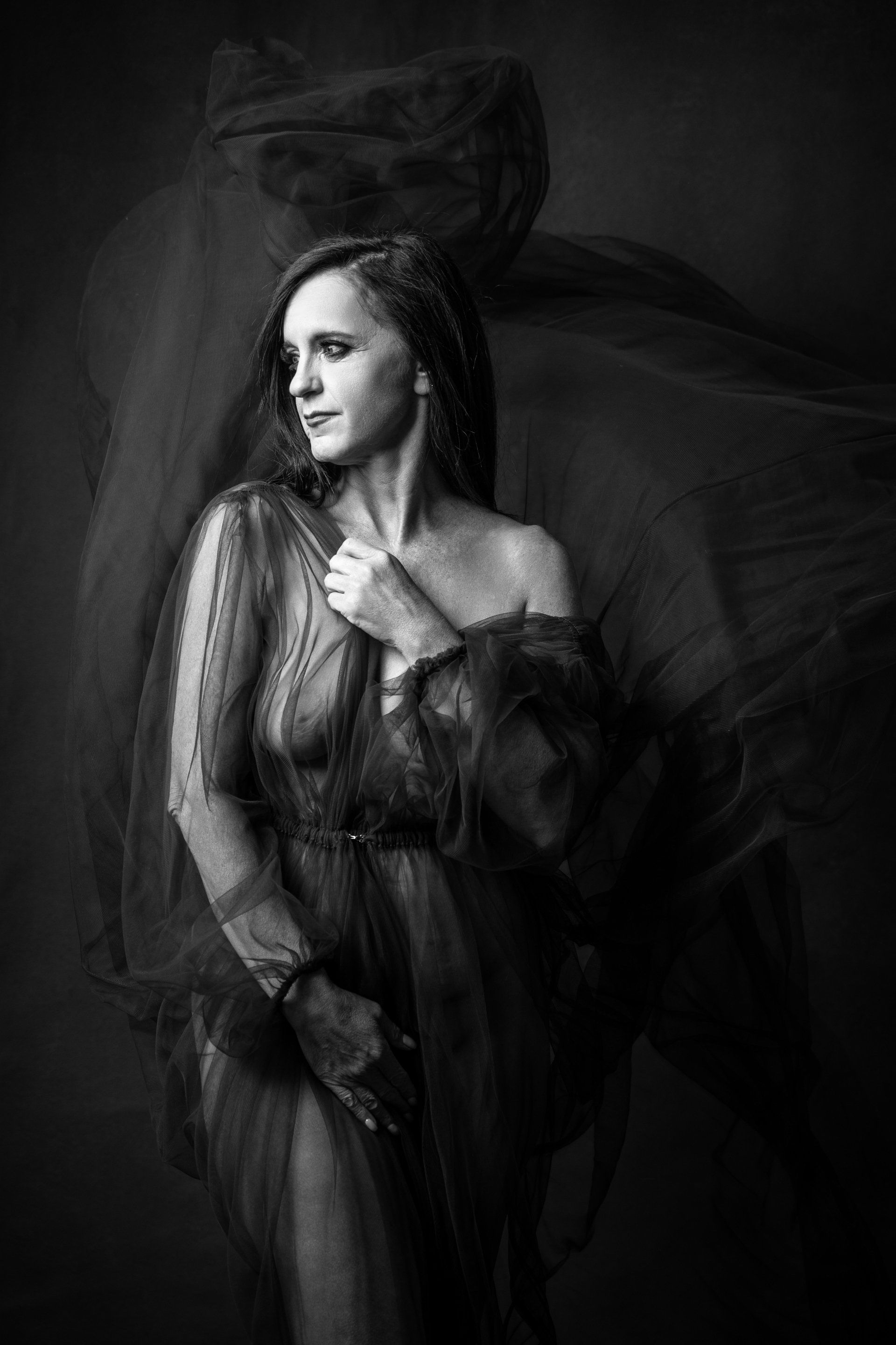 artistic boudoir photographer