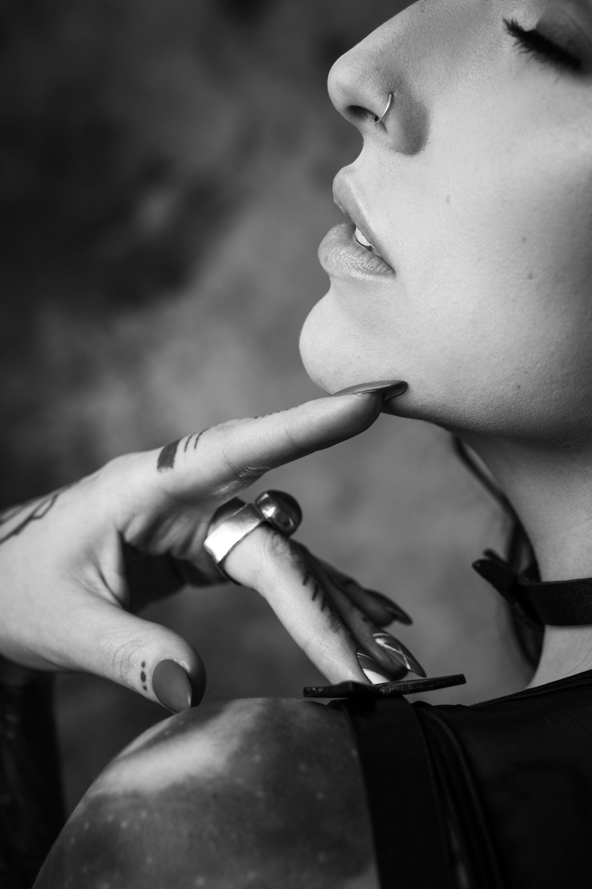 sexy black and white portrait of woman's profile