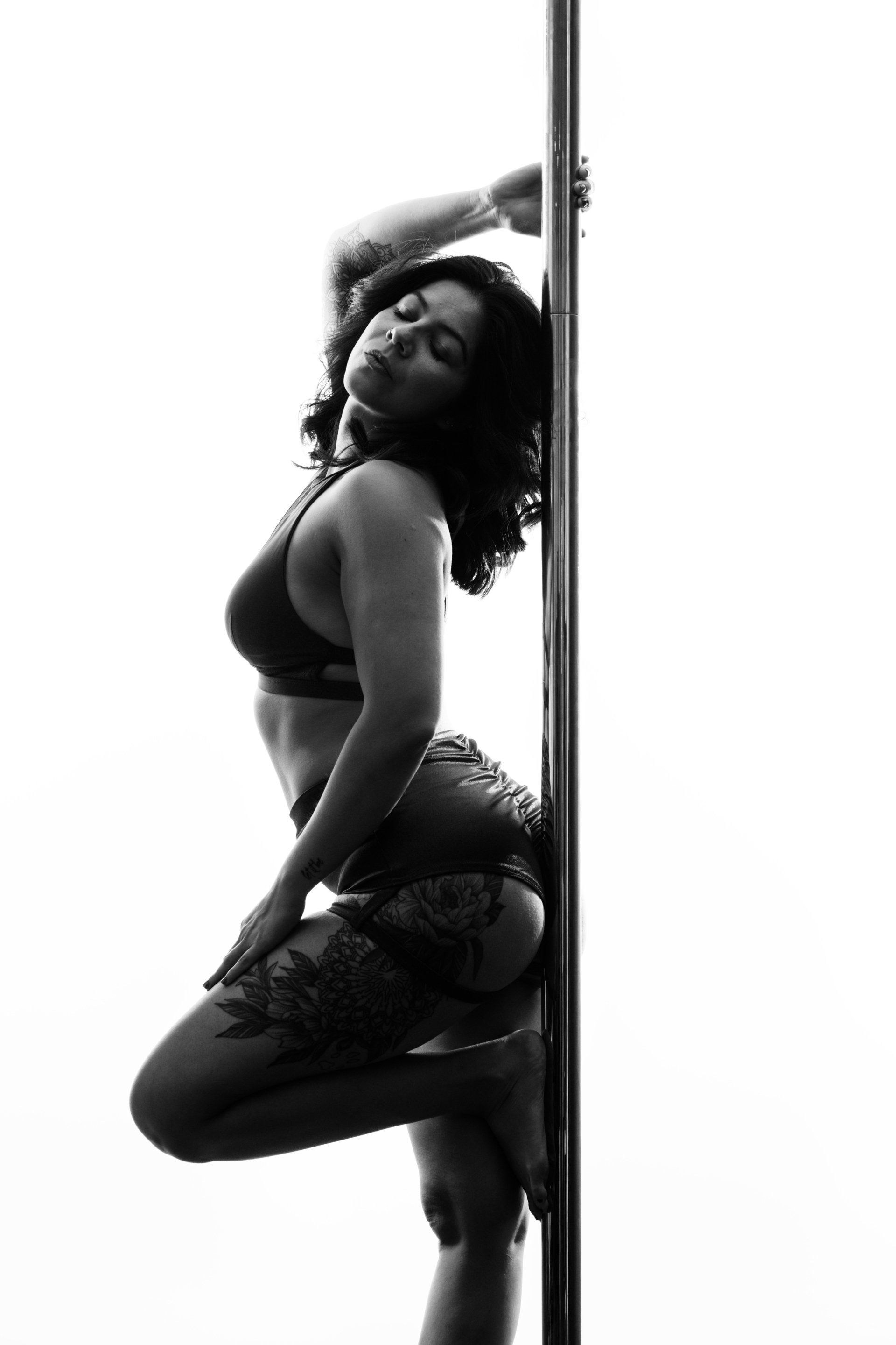 pole dancing photoshoot