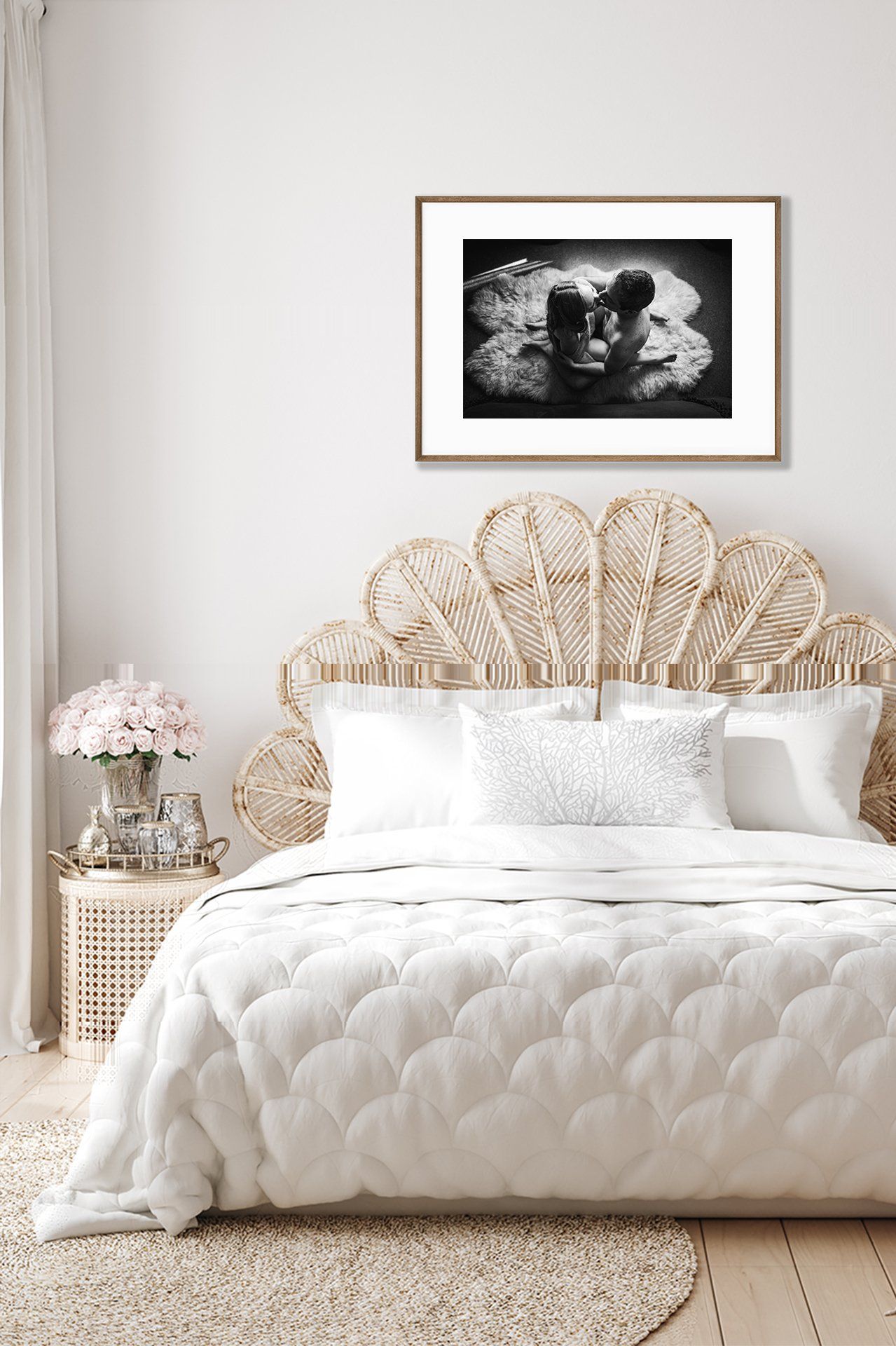 flappy bed in wooden headboard with portrait in black and white