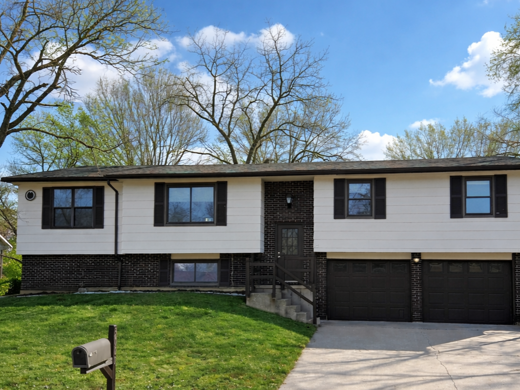 View & Bid On Real Estate Auctions In Columbia, MO Today.