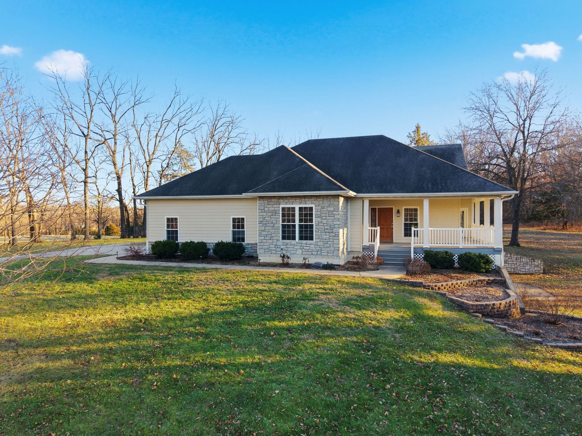 Columbia, MO Real Estate Sells for $767,520 at Auction!