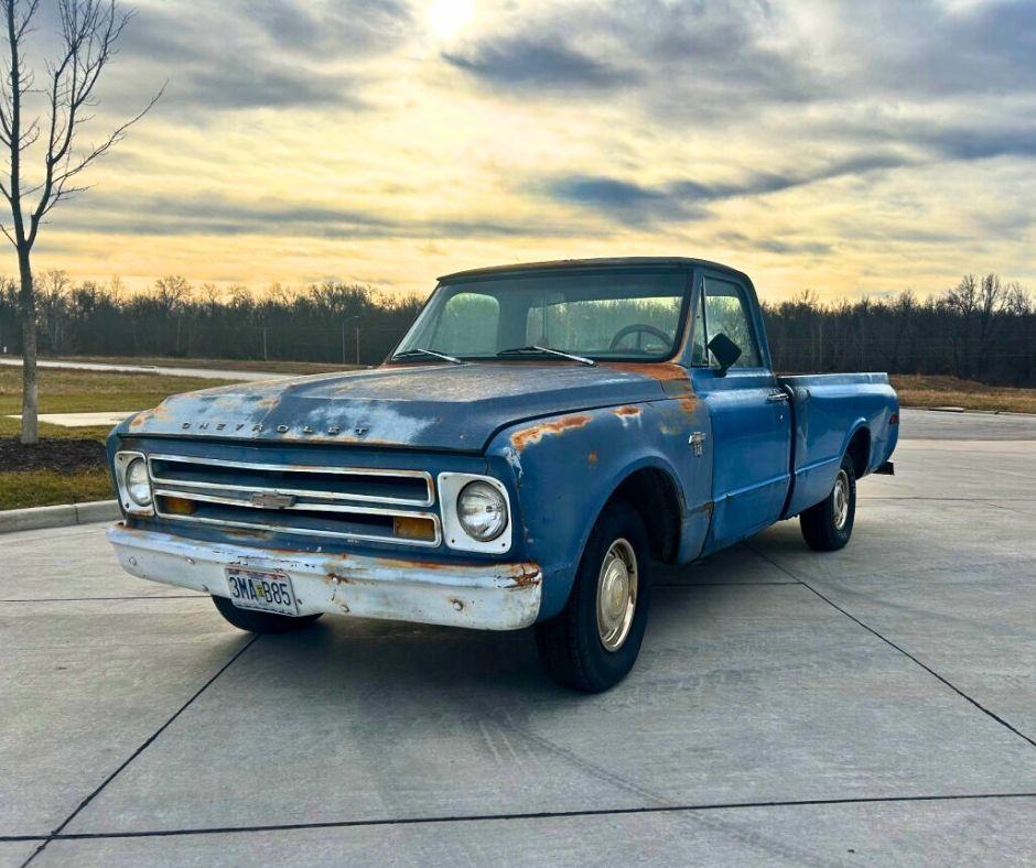 Micro Auction Featuring Cars, Trucks & More In Columbia, MO.