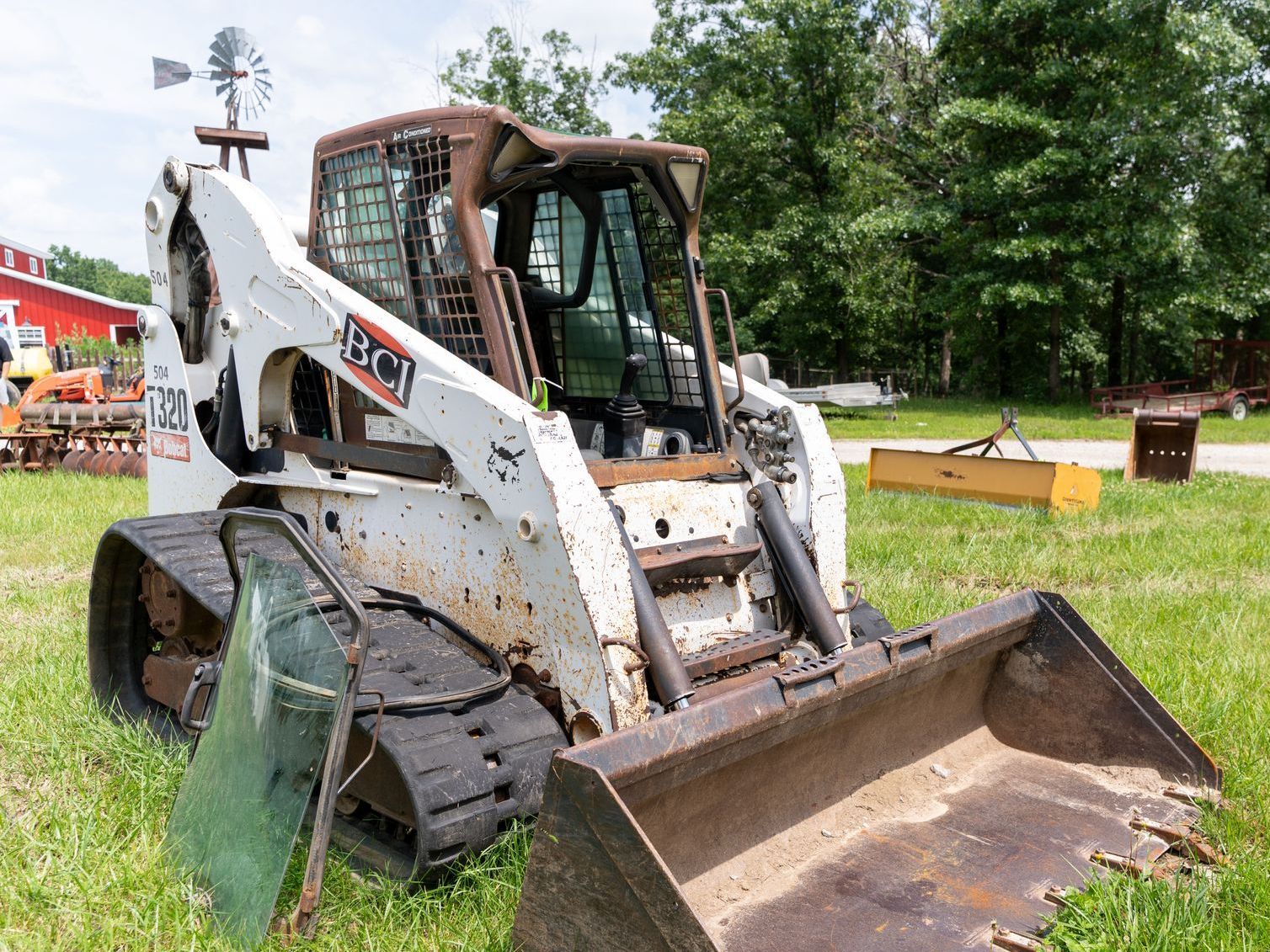 Buy & Sell RVs With Atterberry Auction & Realty Company