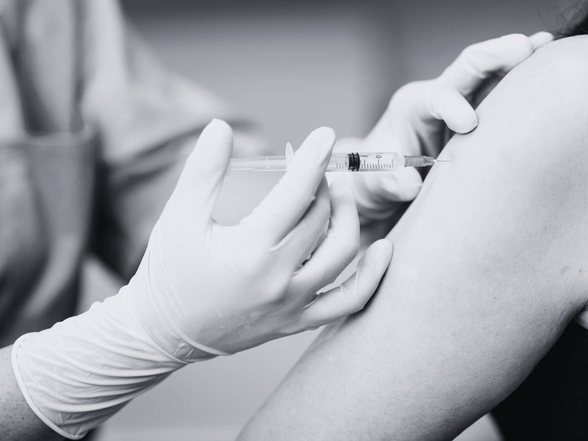 client getting a vitamin b12 injection