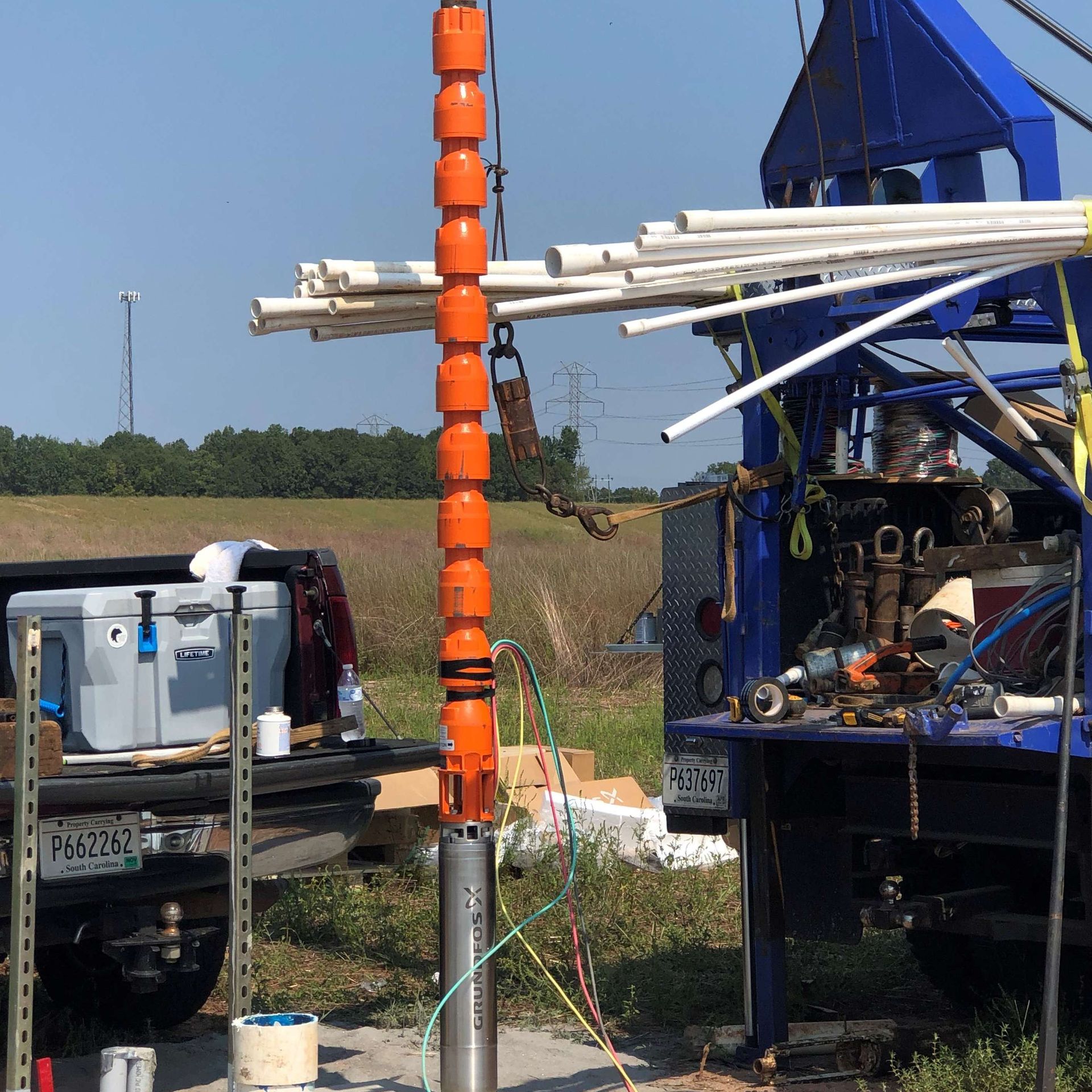 A truck with a license plate that says ' jc ' on it