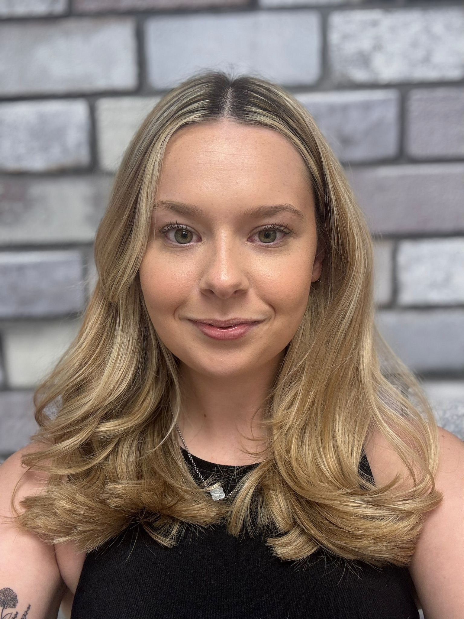 Emma - Senior Stylist