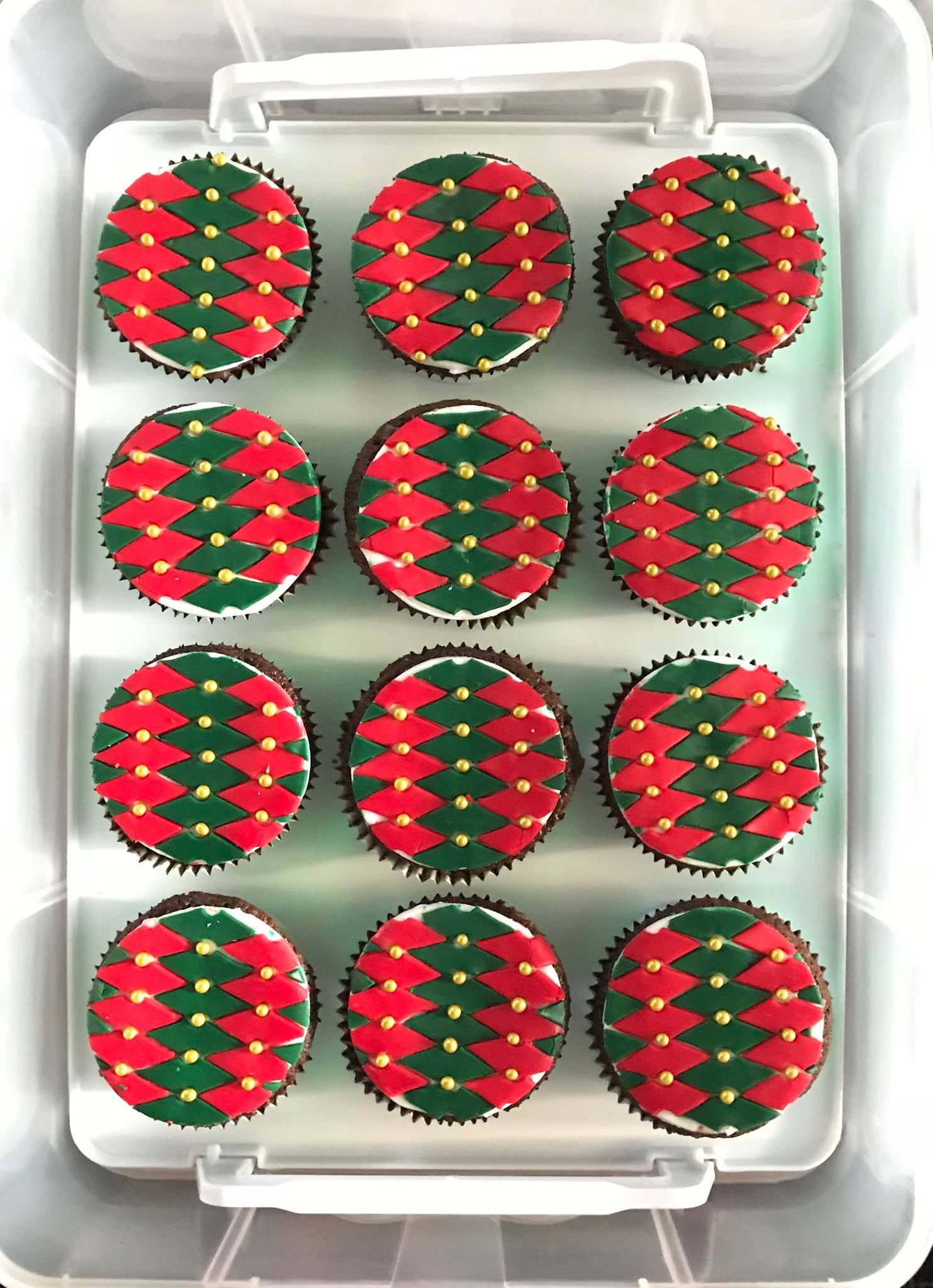 Christmas Cupcakes - Baulbaul design.