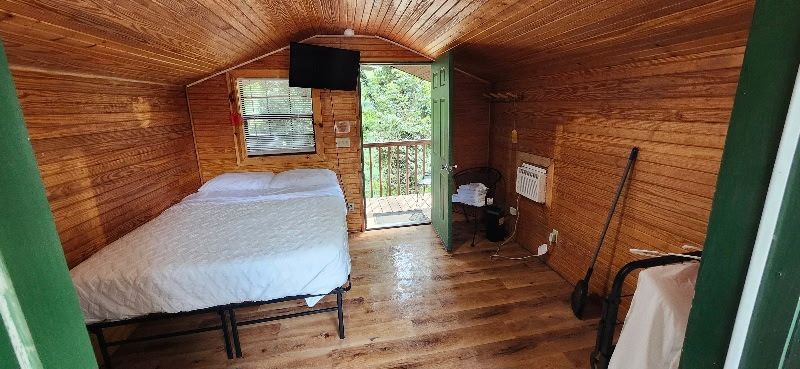 temperature controlled bathhouse at copper johns resort