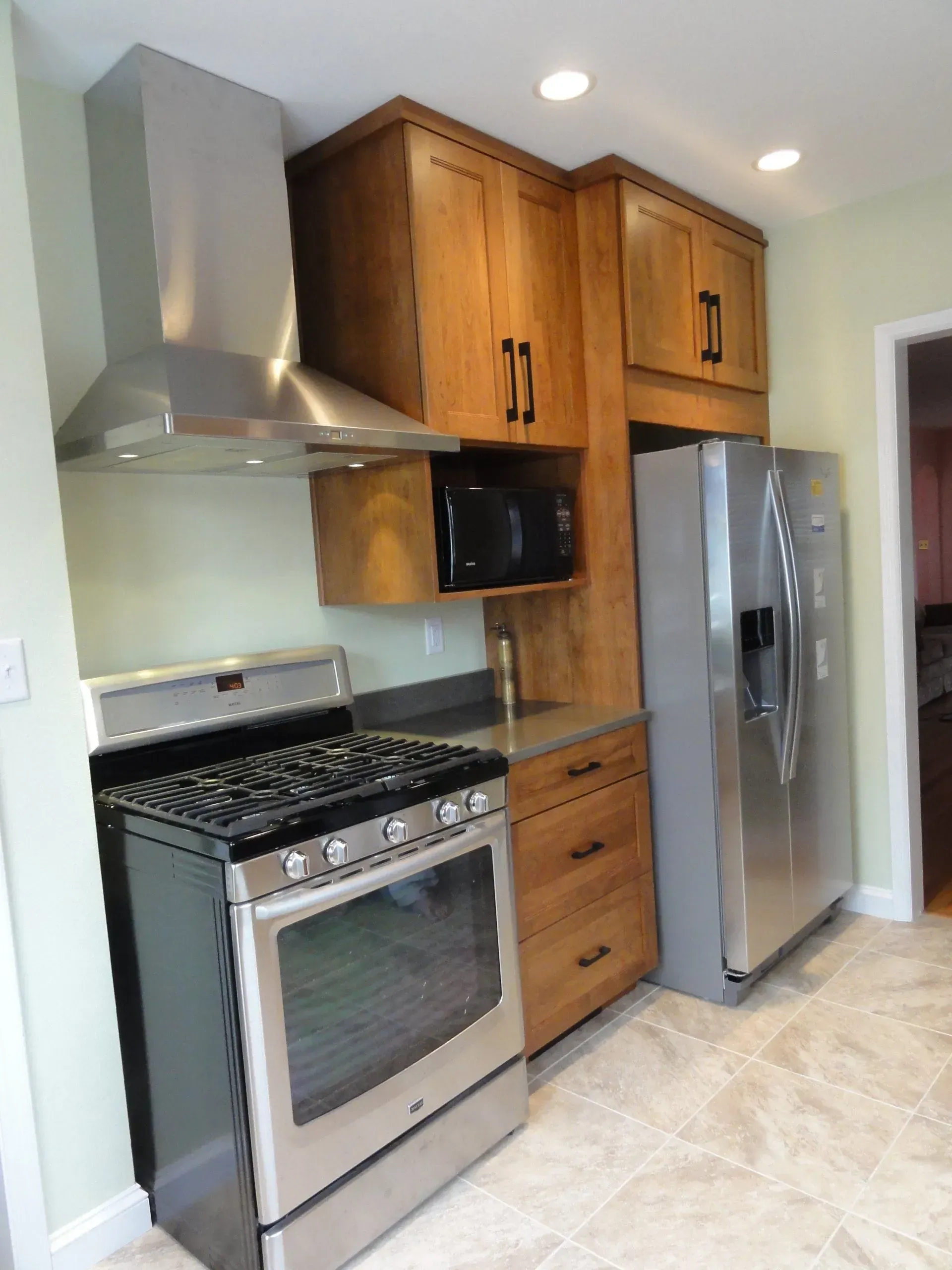 Kitchen Appliances — Iowa City, IA — Olson Remodeling & Construction