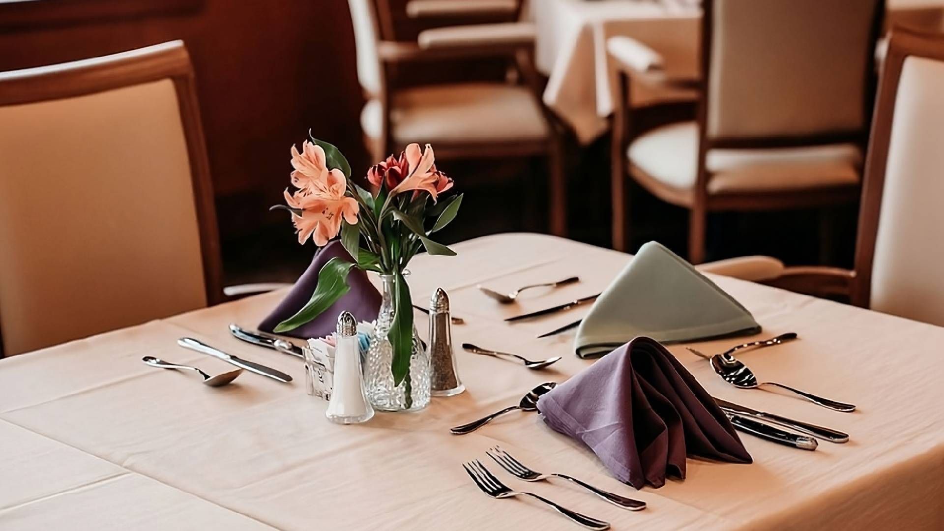 A dining table setting from the Garden Haus Bistro at Silverfern