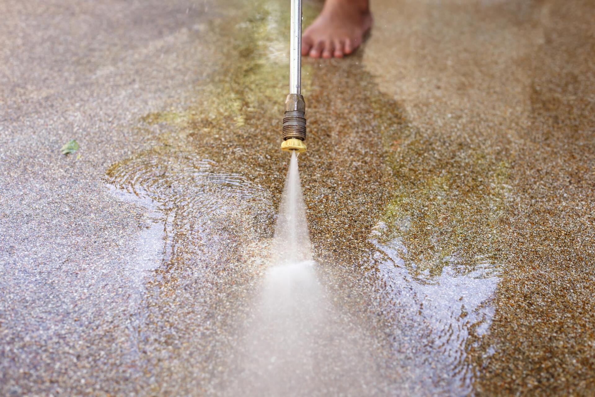 Cleaning a concrete floor 