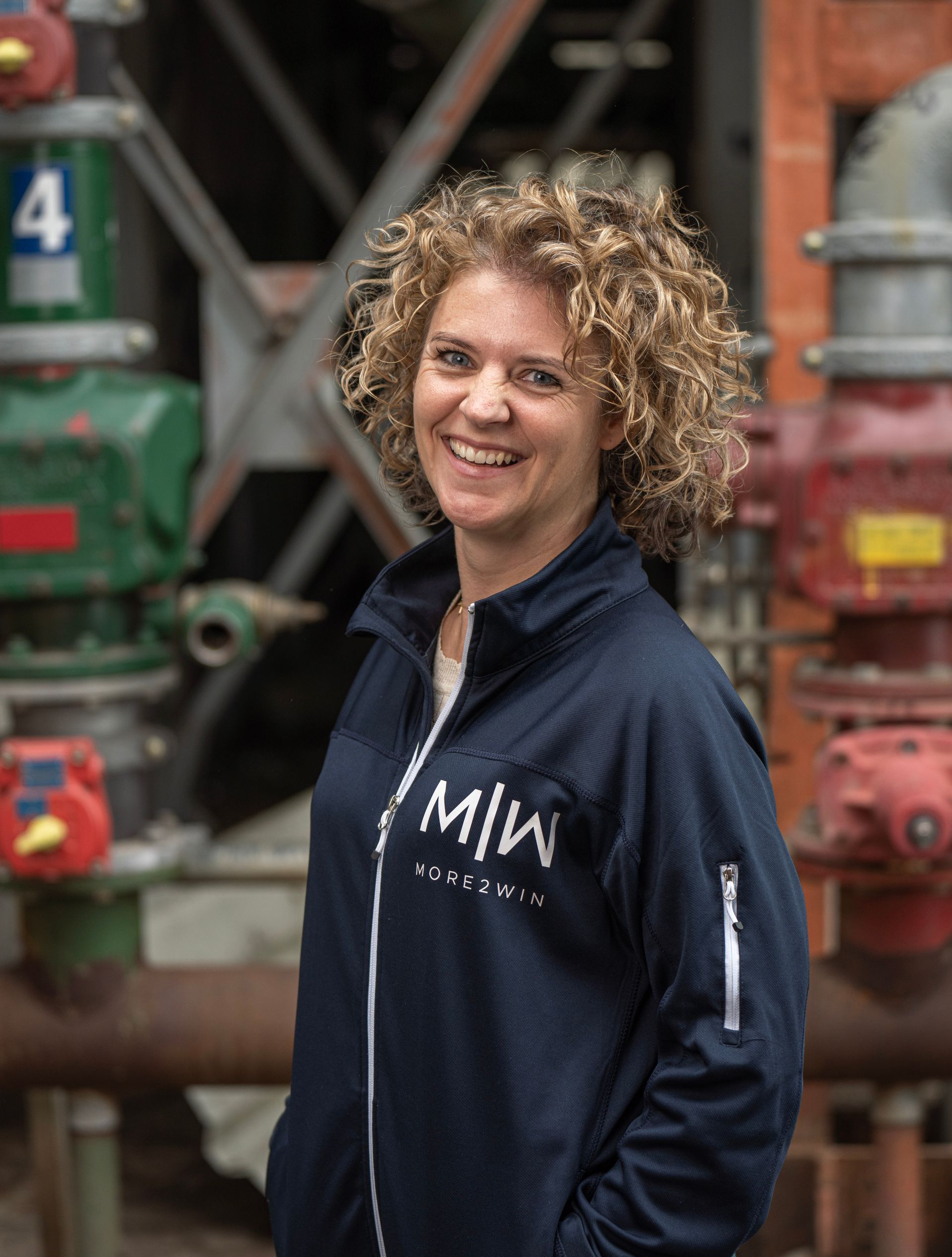 More 2 Win Mari Durieux