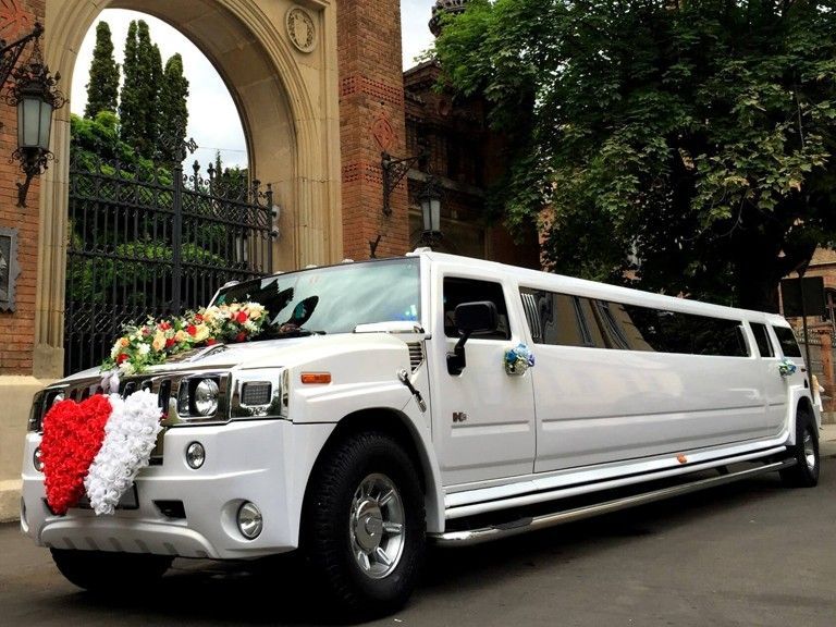 rent a hummer limo for a wedding