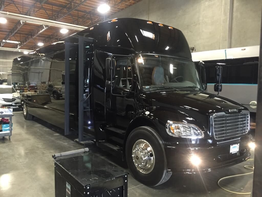 charter bus rental service