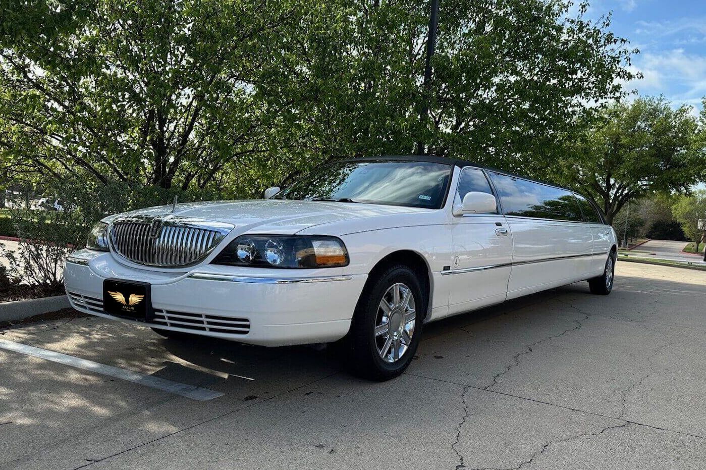 white tuxedo town car stretch limousine rental Dallas