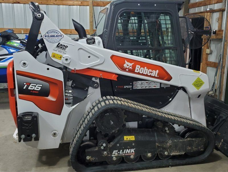 Bobcat T66