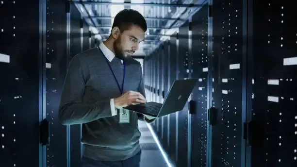 CALLIT IT INFRASTRUCTURE technician working on network setup for SMBs in Al Barsha, Dubai