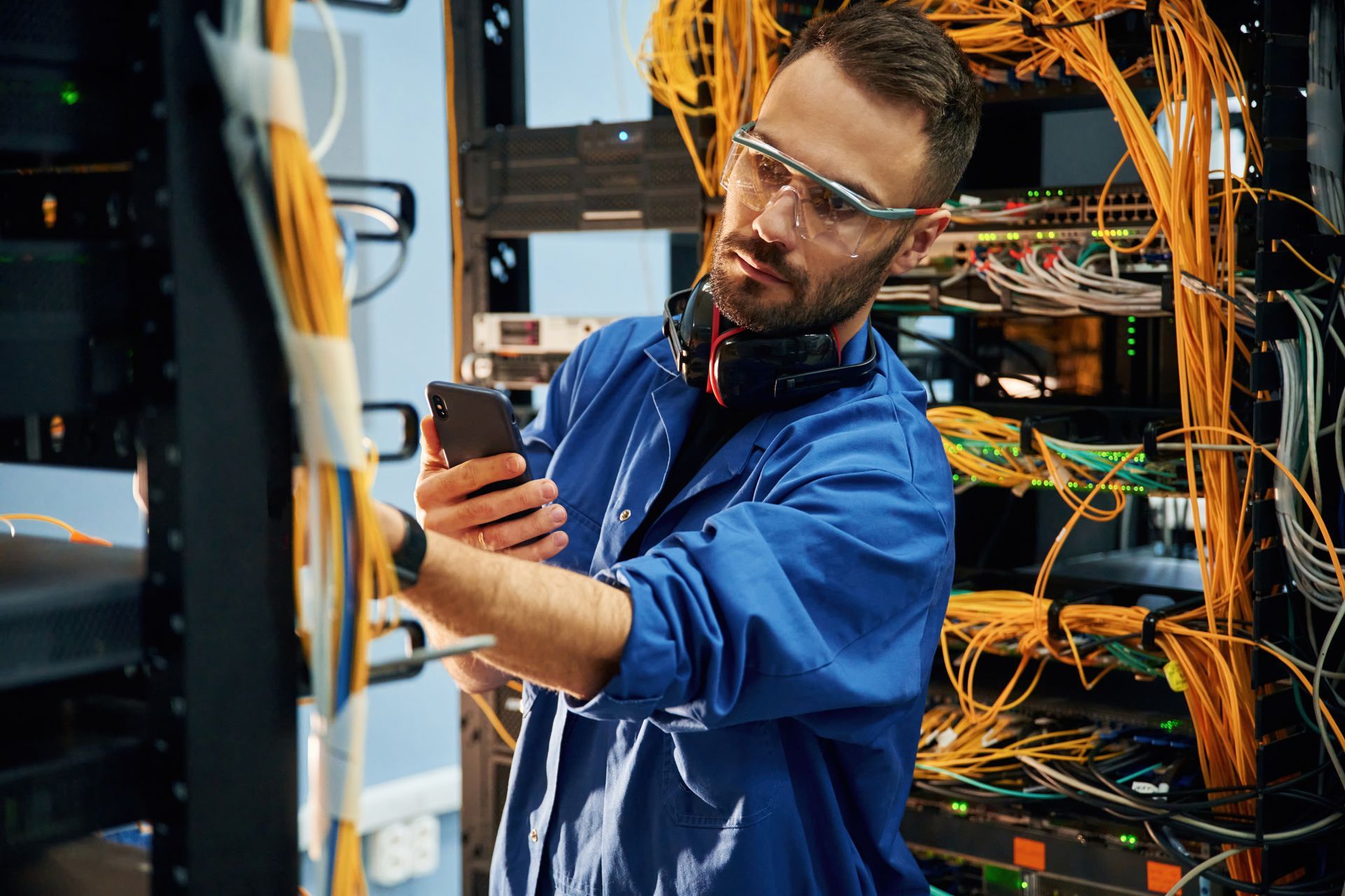 Network Infrastructure & Structured Cabling Solutions in Dubai – Reliable, Scalable IT Setup for Business Growth Network infrastructure setup in Dubai with structured cabling and enterprise-grade switches for high-speed connectivity