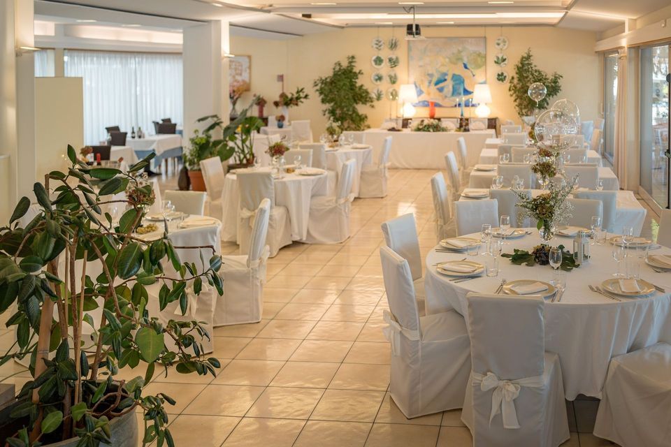 Sala adobbata a festa