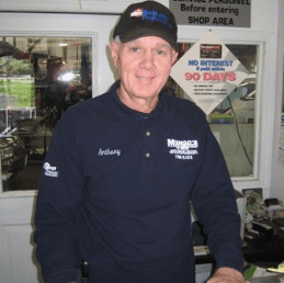 Old man owner — mechanic in Cinnaminson, NJ