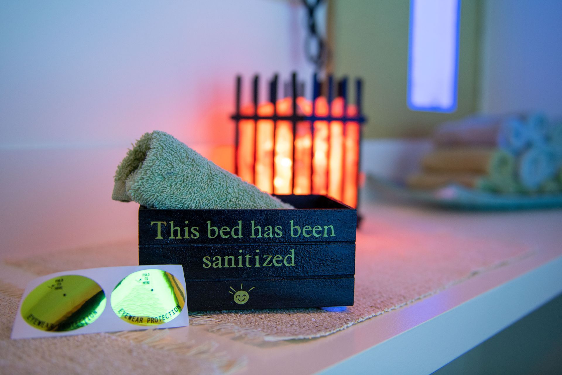 A sign on a table that says `` this bed has been sanitized ''