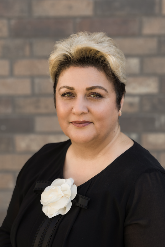 Weeda Nawabi - Serenity Individual and Couples Counseling portrait photo