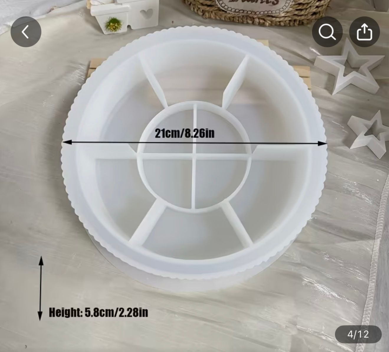 A picture of a tray with measurements on it