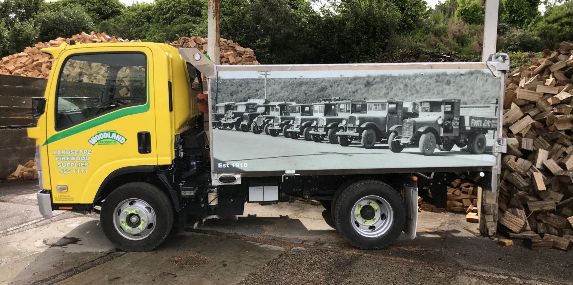 Truck carrying landscaping supplies in Dunedin
