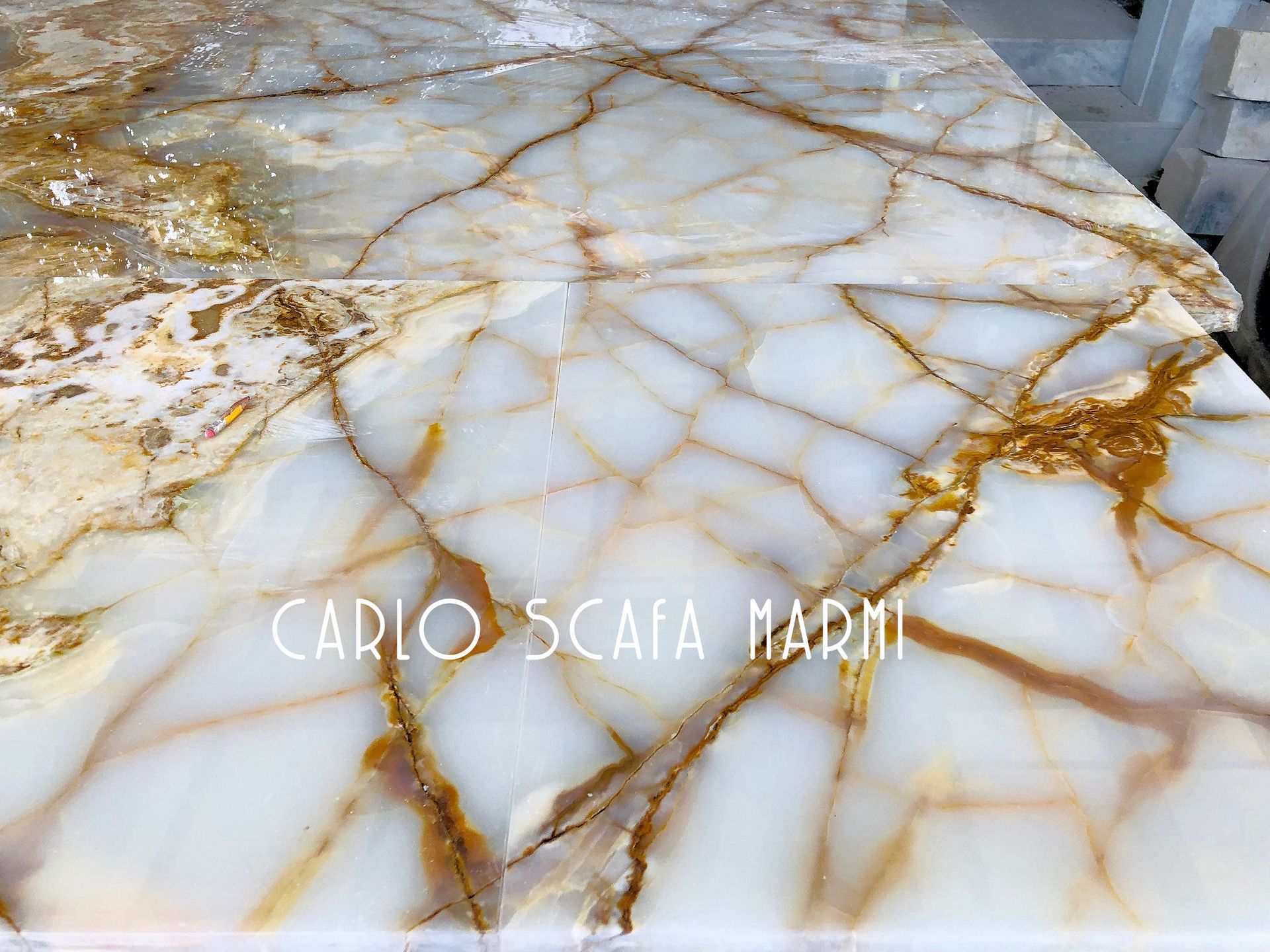 pavimenti in marmo di Marmi Scafa a Roma