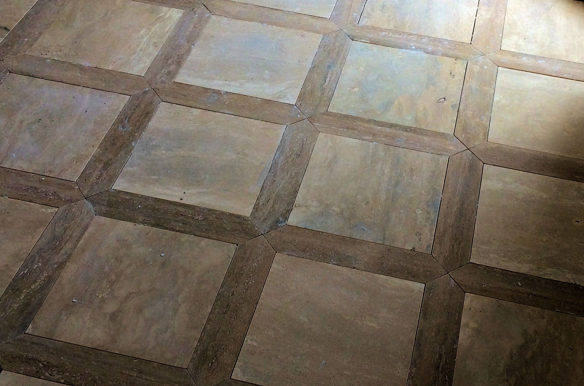 pavimenti in marmo di Marmi Scafa a Roma