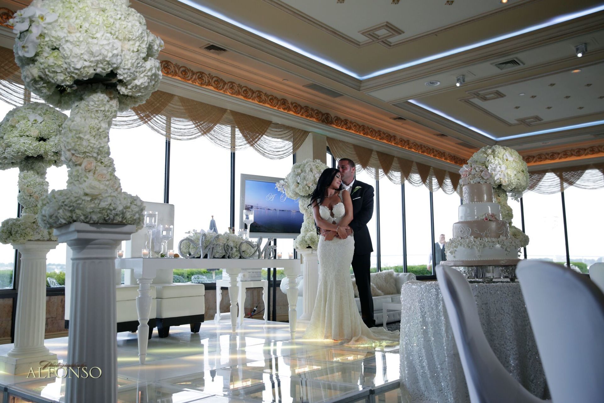 wedding portraits at Marina Del Rey 28