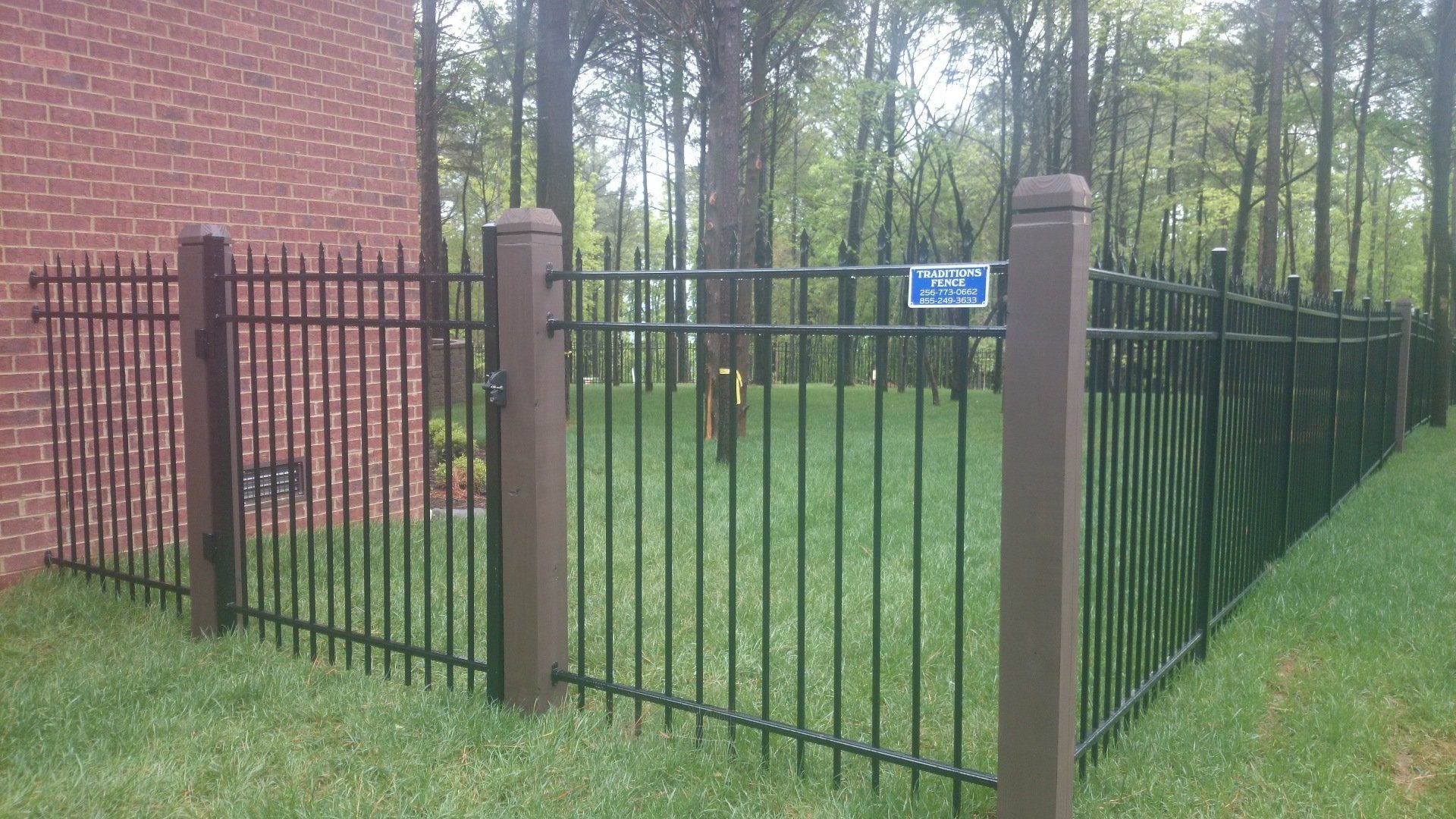 Aluminum Fencing – Hartselle, AL – Traditions Fence, LLC