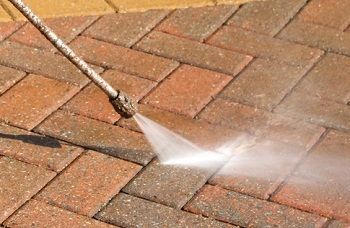 Pressure washing Driveway and Patio cleaning