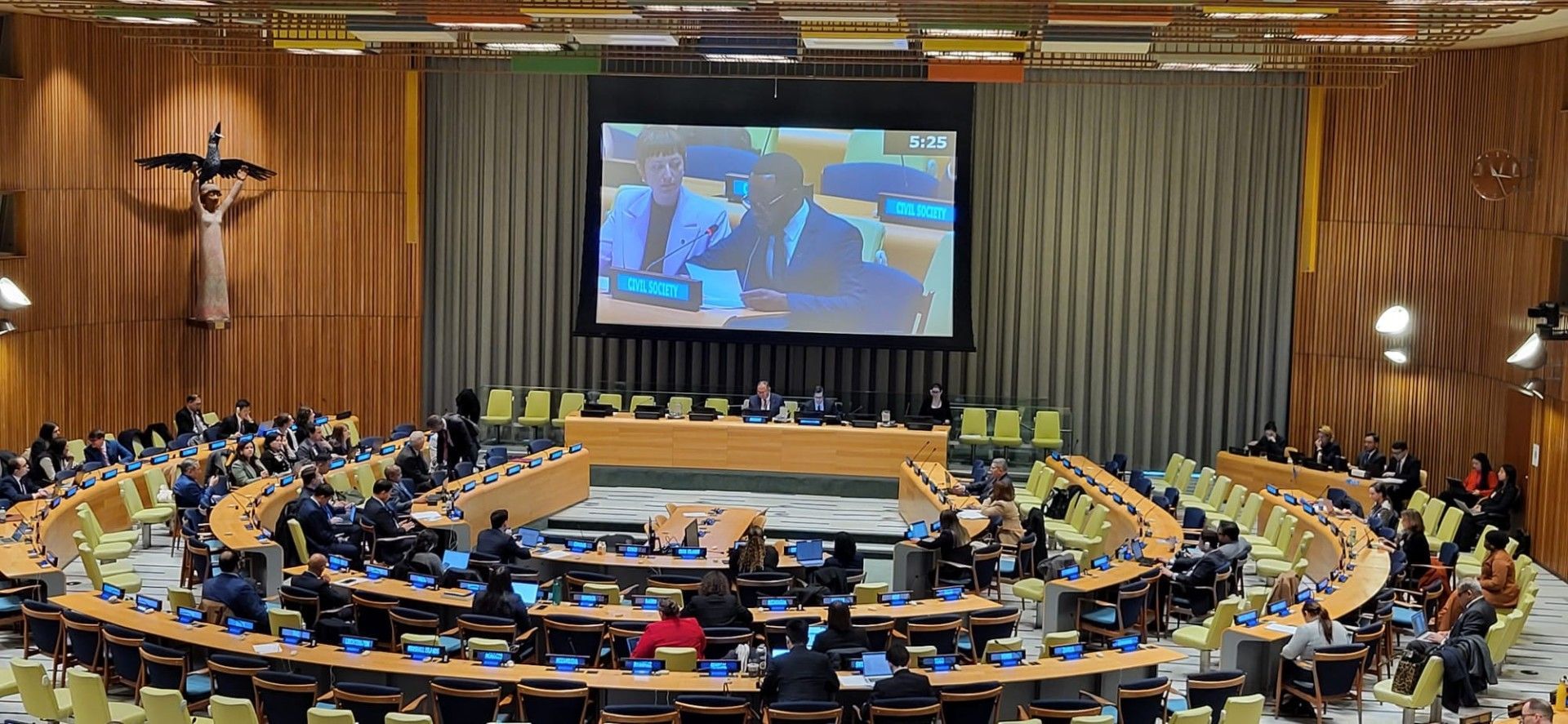 Legebevegelsen mot atomv&aring;pen taler til FN