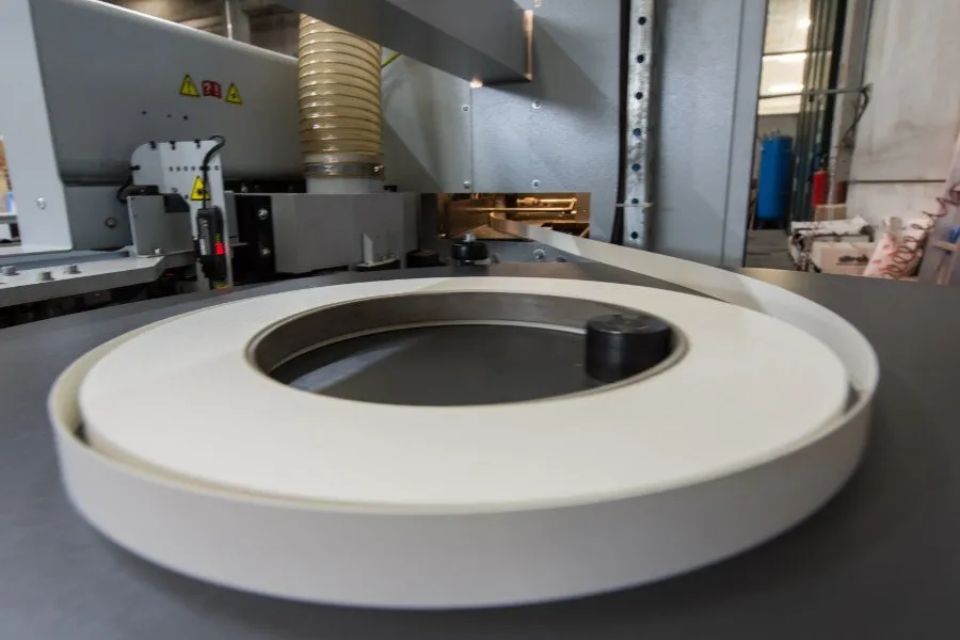 componente di un macchinario per taglio del legno