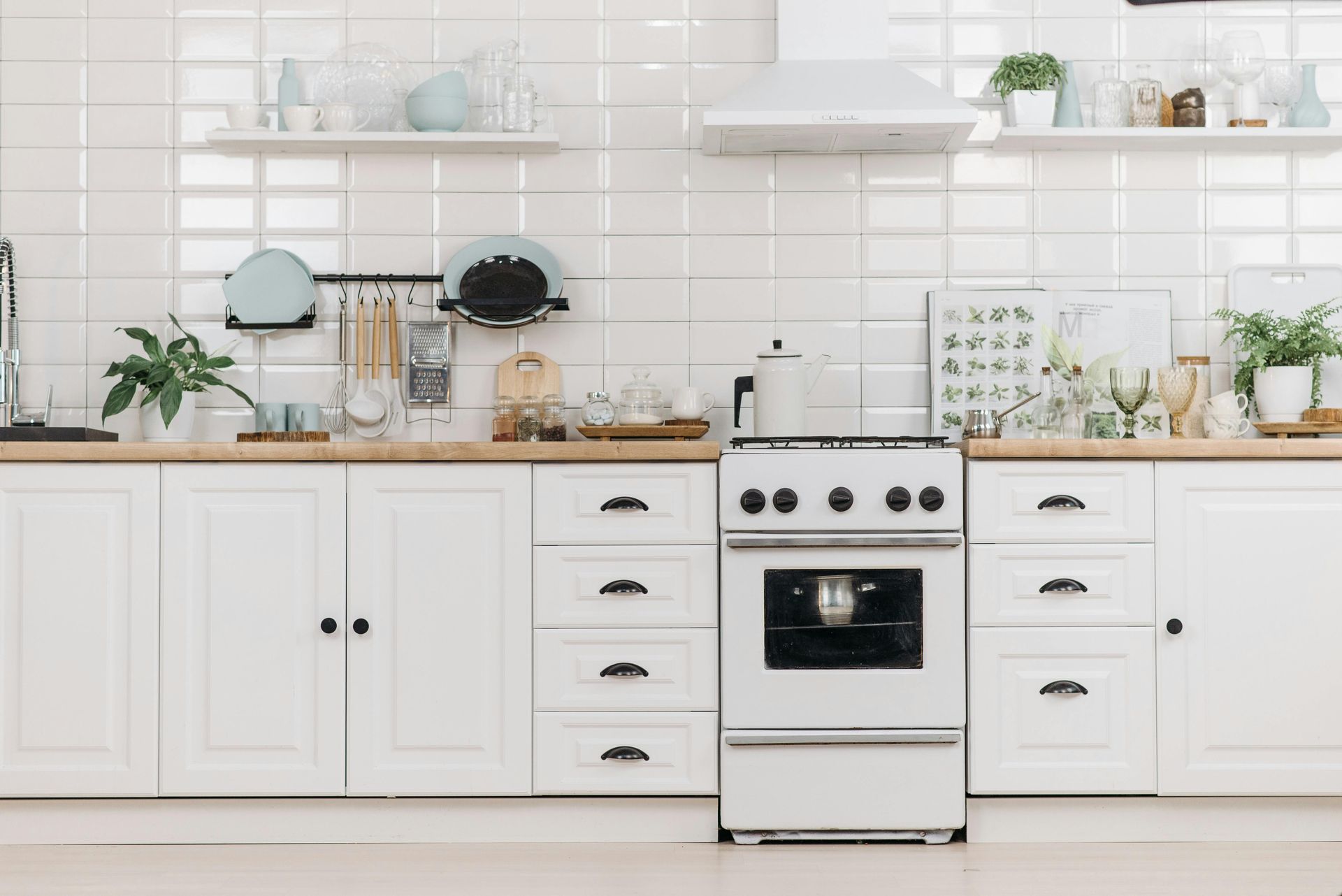 apartment cabinet refinishing paint