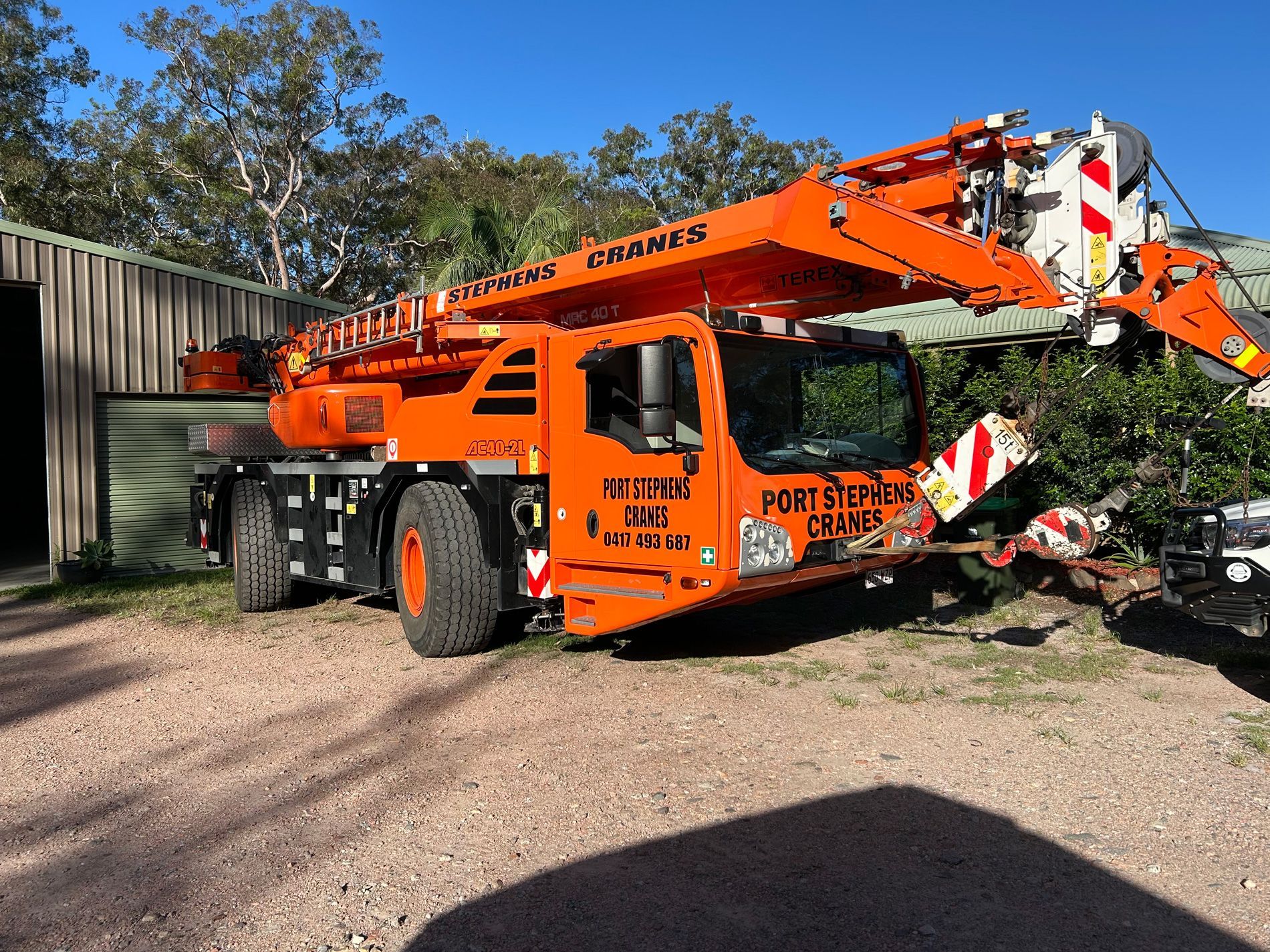 Image of Port Stephens Crane outside