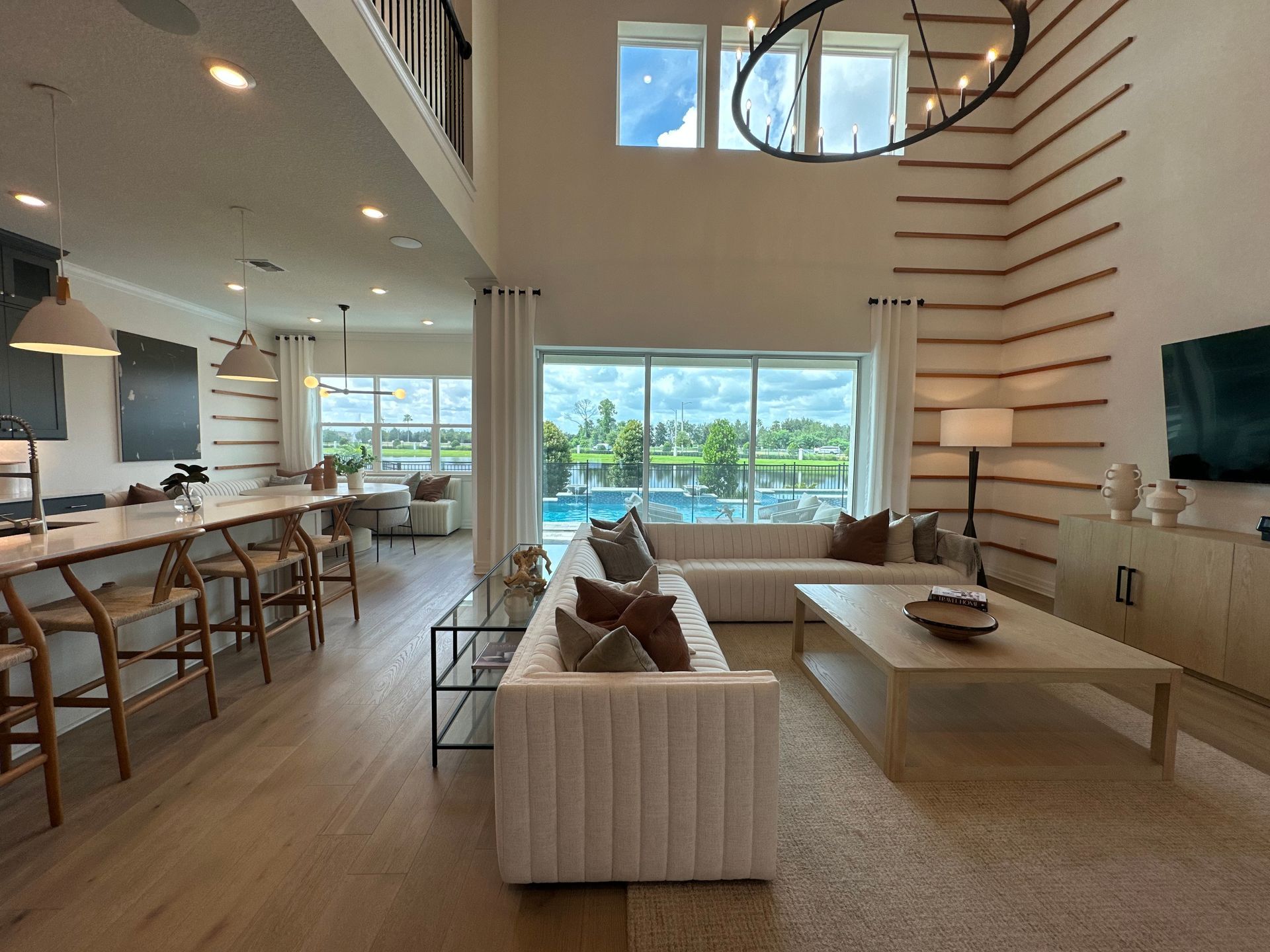 Eileen Sells Orlando