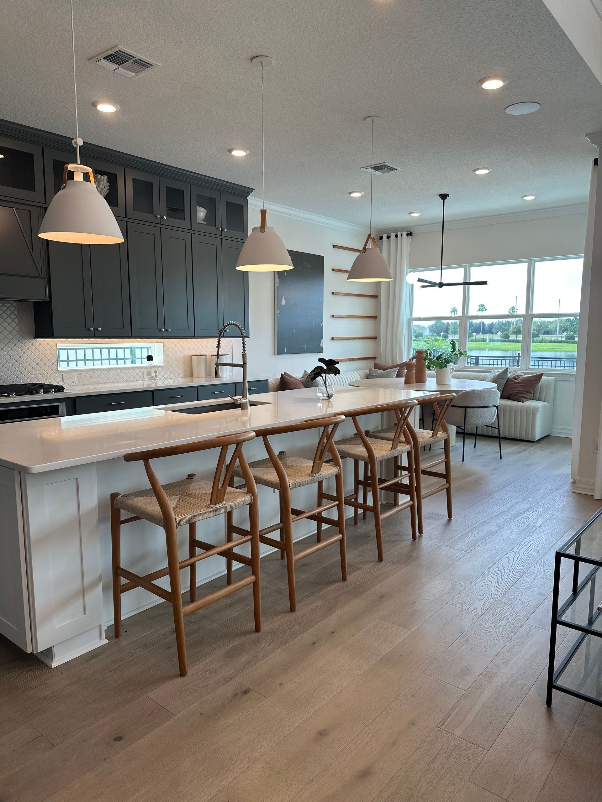 Eileen Sells Orlando