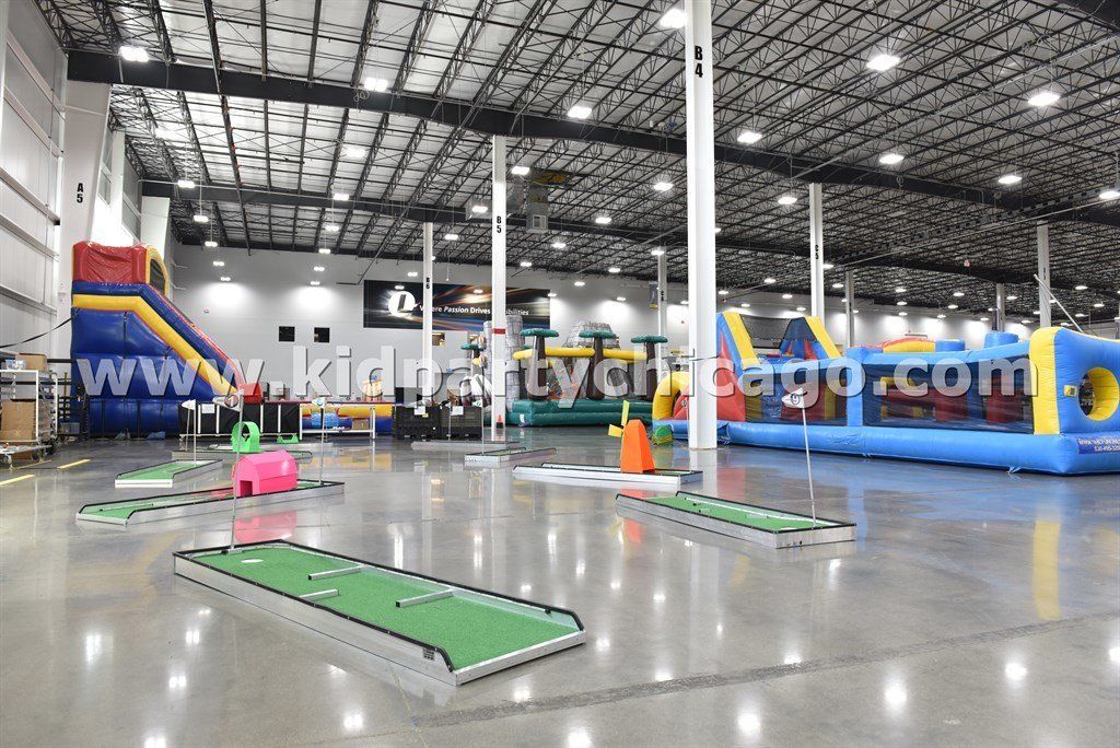 Kid party Chicago miniature golf course rental