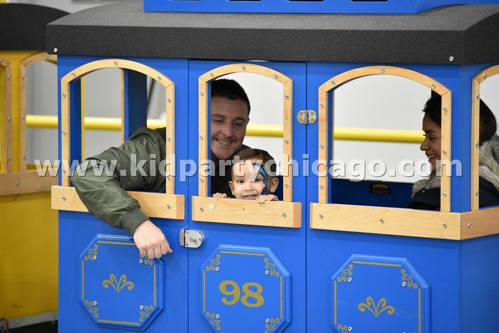 kid party chicago trackless train rental