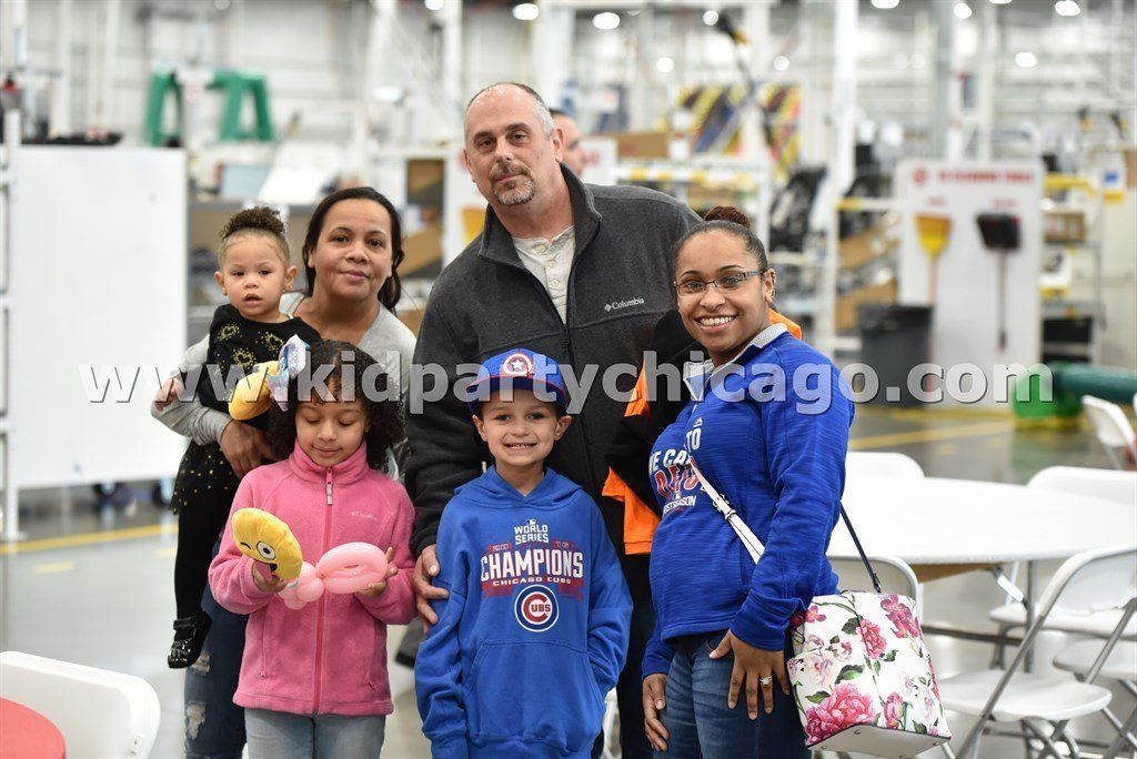 kid party chicago family smiling faces