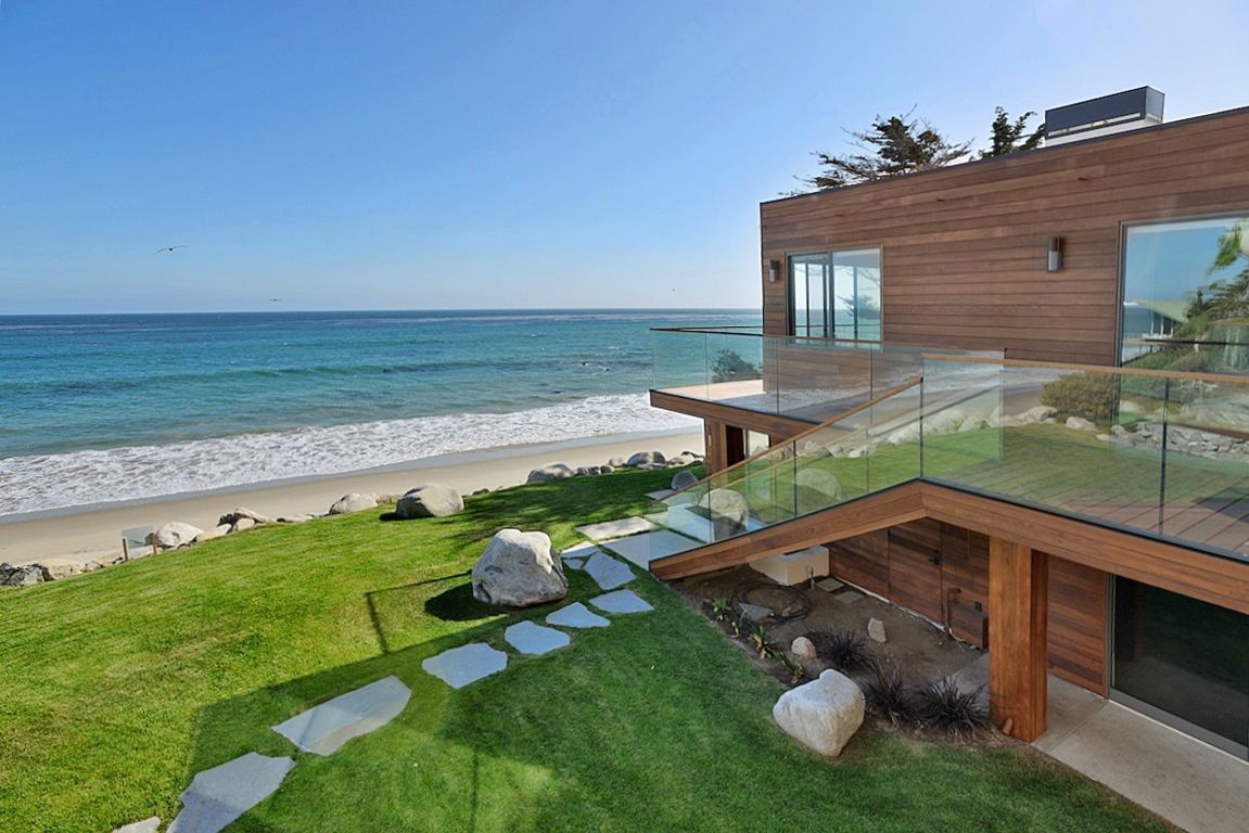 Rain Screen Sidings  - Viking Clips Installation  at a property