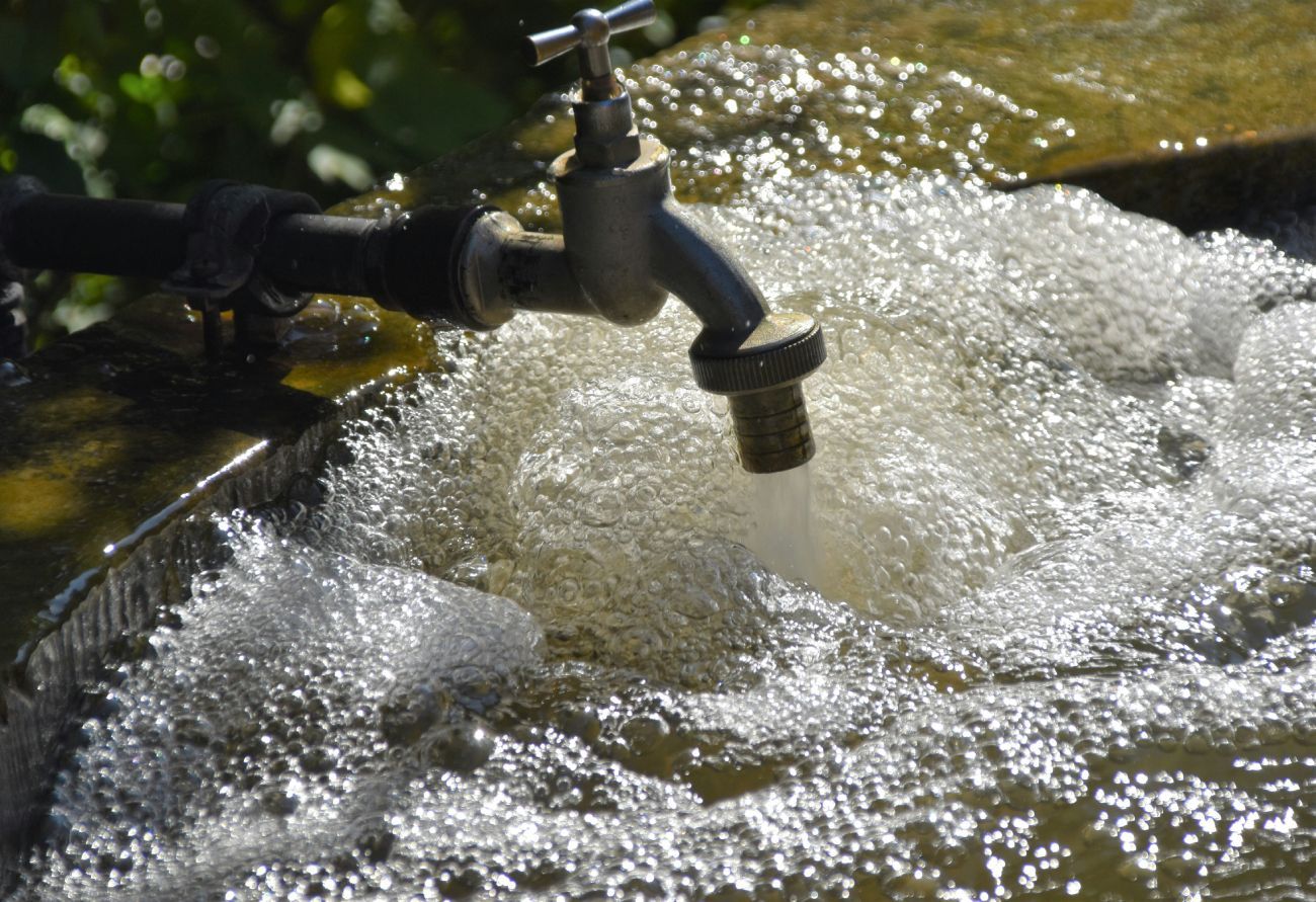 discoloured water