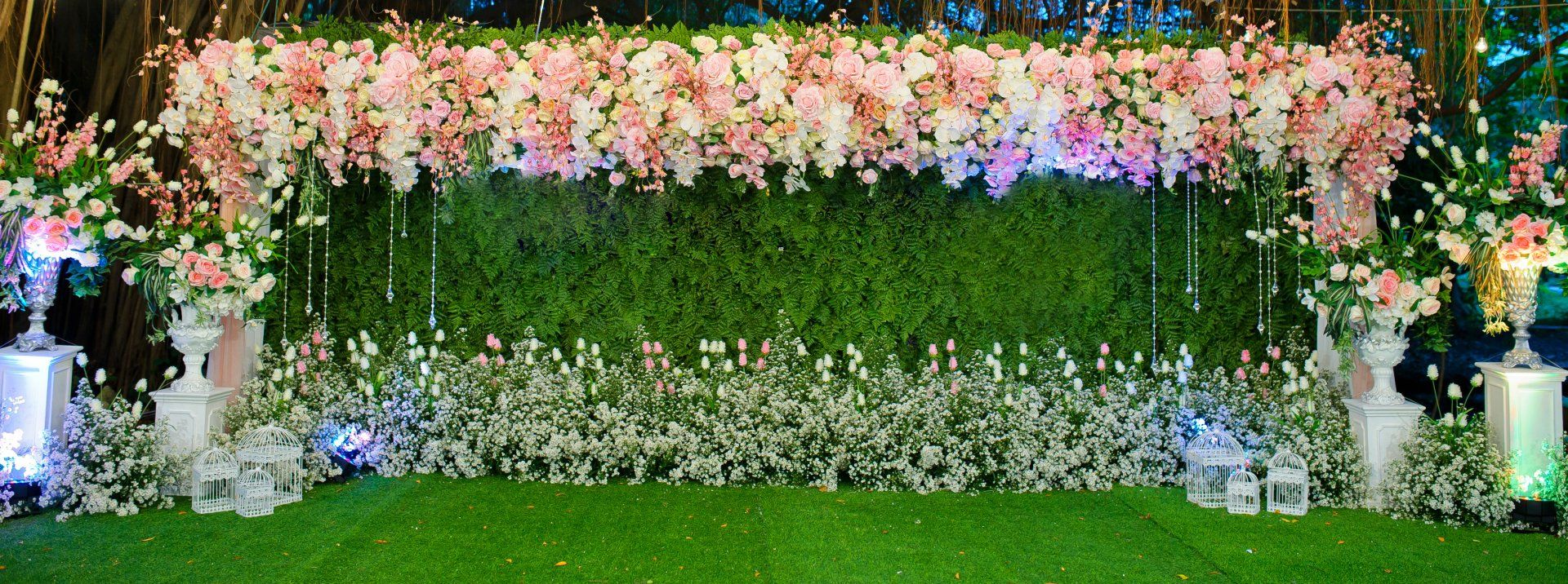 Green Wall With Flowers