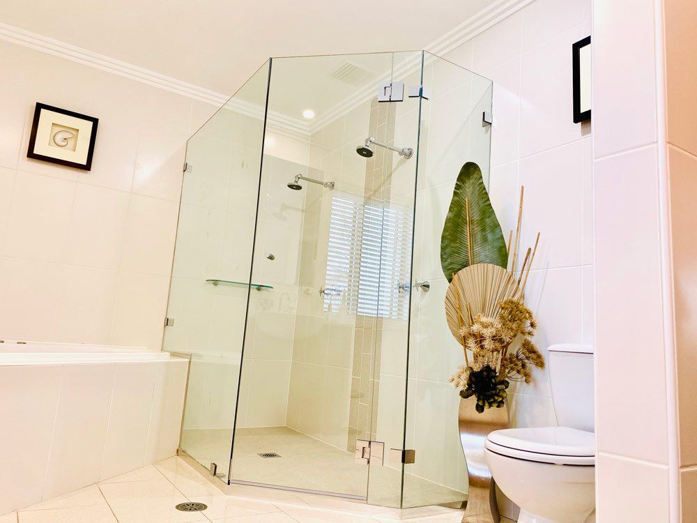 Modern Shower Screen
