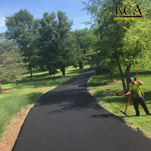 Driveway Sealing And Maintenance | Kansas City, MO | KCA Paving